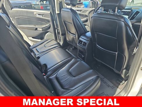 Used 2022 Ford Edge Titanium AWD/4WD image 11