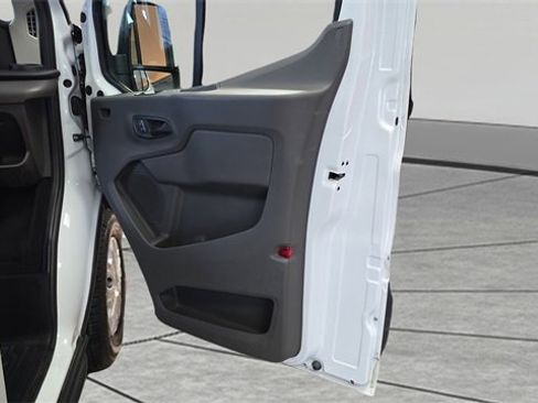 Used 2023 Ford Transit 350 XLT image 27