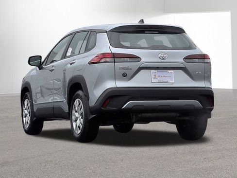 New 2026 Toyota Corolla Cross L image 7