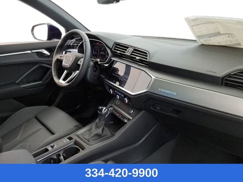 Used 2025 Audi Q3 2.0T Premium w/ Convenience Package image 27