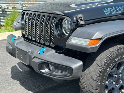 Used 2023 Jeep Wrangler Unlimited AWD/4WD image 9