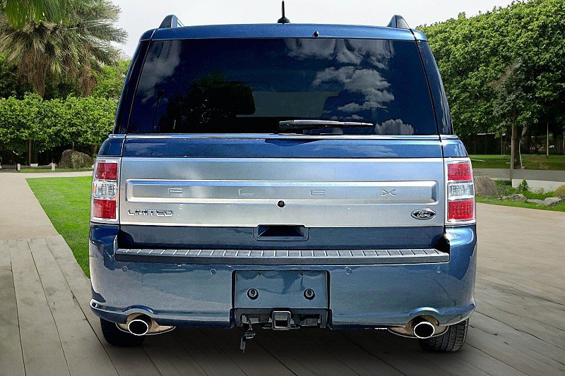 Used 2019 Ford Flex Limited w/ Equipment Group 301A FWD image 3