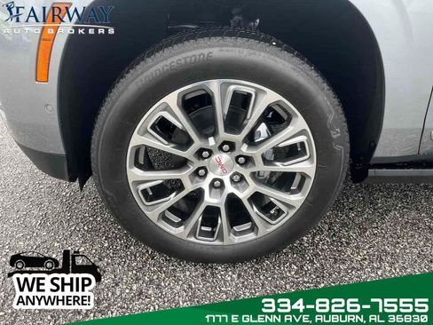 Used 2025 GMC Yukon XL Denali w/ Denali Reserve Package AWD/4WD image 42