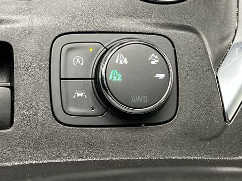 Certified 2023 Chevrolet Traverse LT image 17