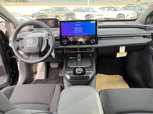 New 2026 Toyota C-HR AWD/4WD image 19