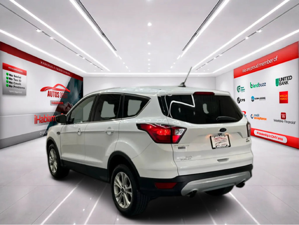 Used 2019 Ford Escape SE AWD/4WD image 6