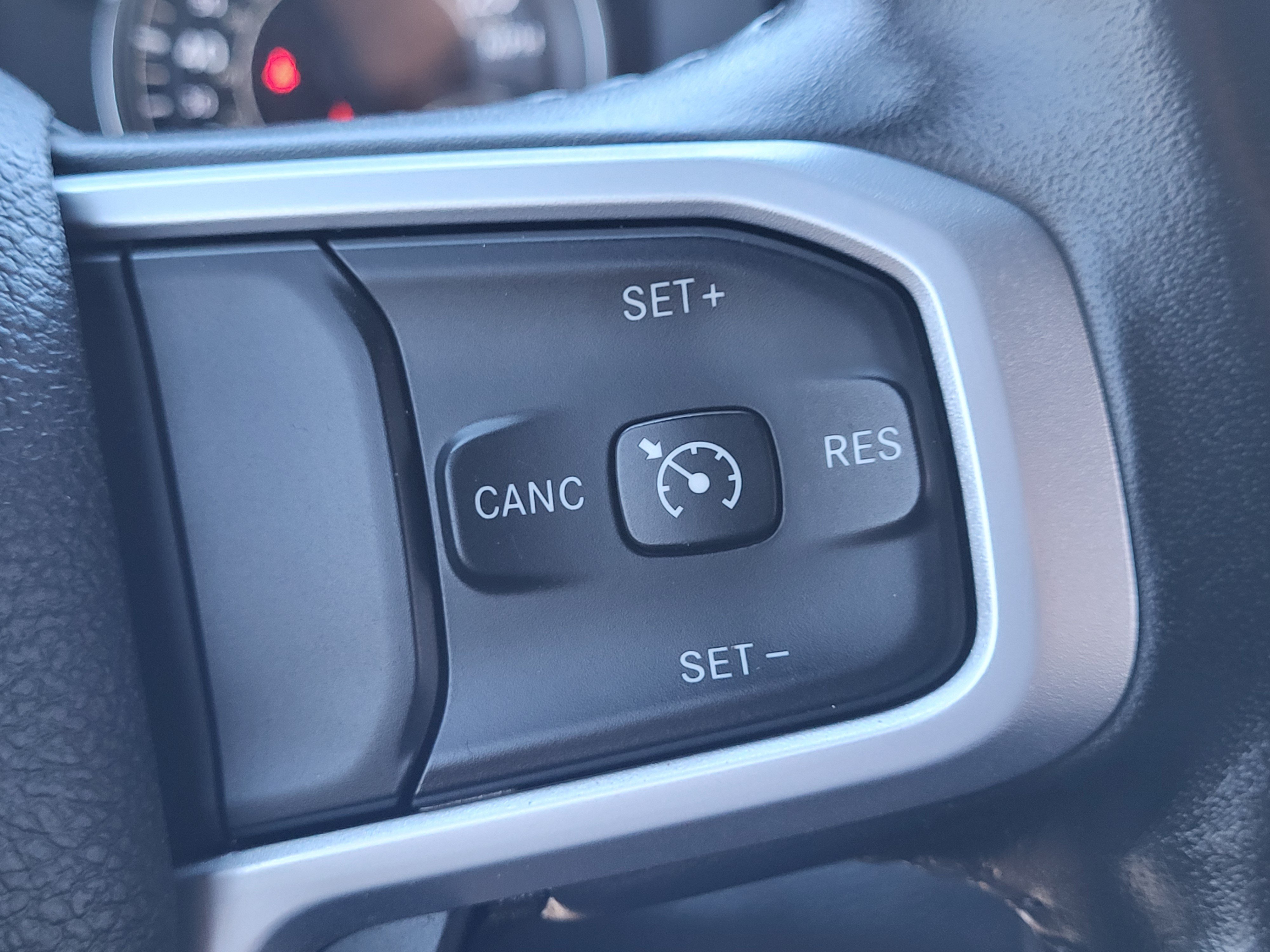 Used 2023 RAM 1500 Big Horn AWD/4WD image 28