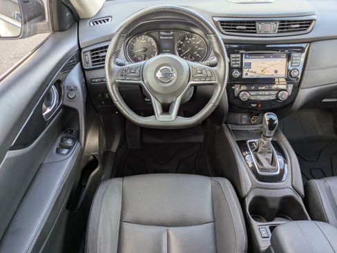 Used 2017 Nissan Rogue SL w/ SL Premium Package FWD image 17