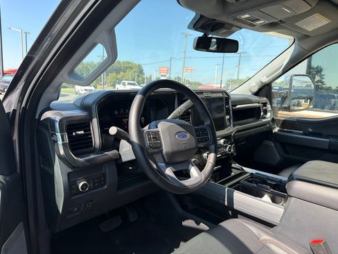 Used 2025 Ford F250 Lariat w/ Chrome Package AWD/4WD image 3