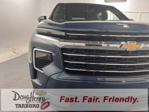 New 2026 Chevrolet Traverse LT w/ Driver Confidence Package image 9