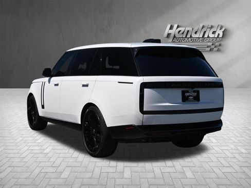 Used 2025 Land Rover Range Rover Long Wheelbase SE AWD/4WD image 8