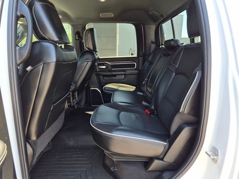 Used 2025 RAM 2500 Laramie AWD/4WD image 27
