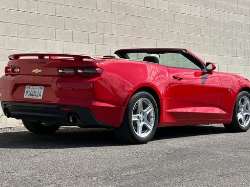 Used 2023 Chevrolet Camaro LT RWD image 4