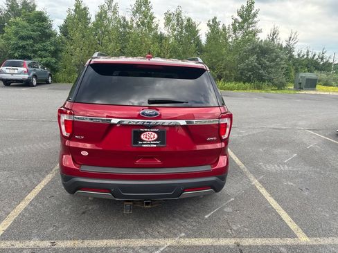 Certified 2019 Ford Explorer XLT w/ Equipment Group 201A AWD/4WD image 5