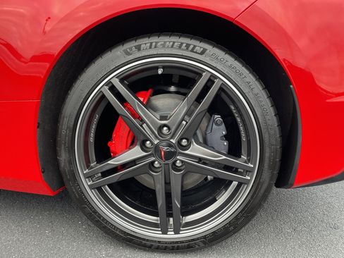 Certified 2025 Chevrolet Corvette Stingray Coupe w/ 1LT image 25