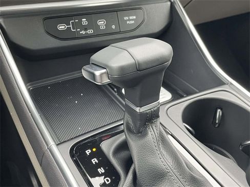 New 2026 Kia Carnival EX image 40