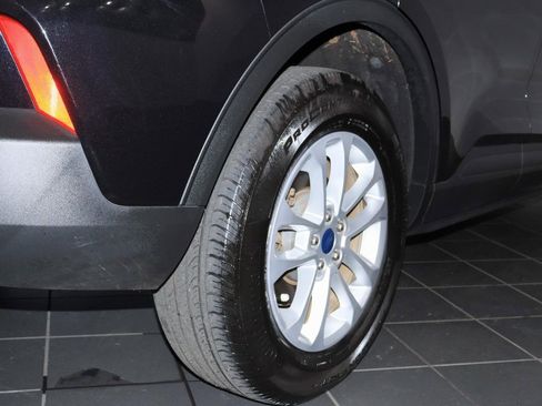 Used 2022 Ford Escape SE image 12