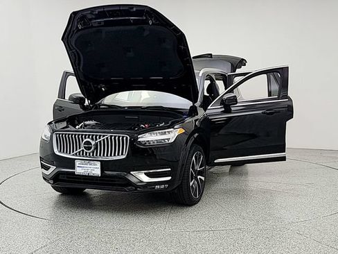 Certified 2023 Volvo XC90 B5 Plus w/ Protection Package Premier AWD/4WD image 9