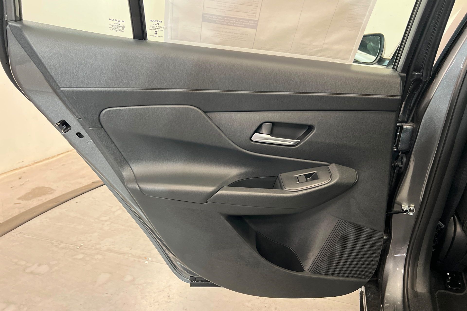 New 2027 Nissan Sentra SV w/ SV Convenience Package FWD image 18