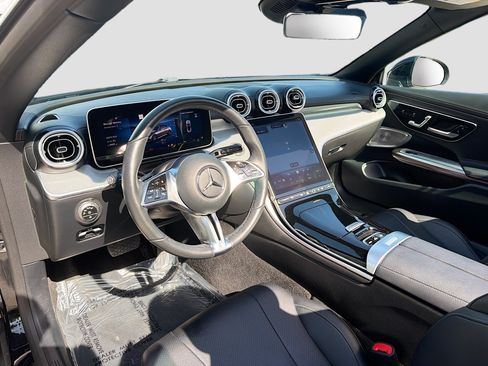 Used 2025 Mercedes-Benz CLE 300 4MATIC Cabriolet image 26