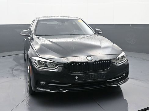 Used 2017 BMW 330i xDrive Sedan image 2