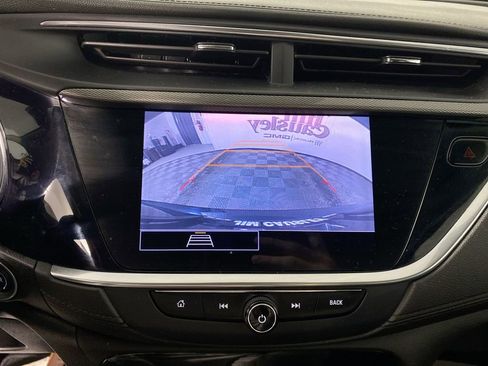 Used 2020 Buick Encore GX Essence w/ Sport Touring Package image 17