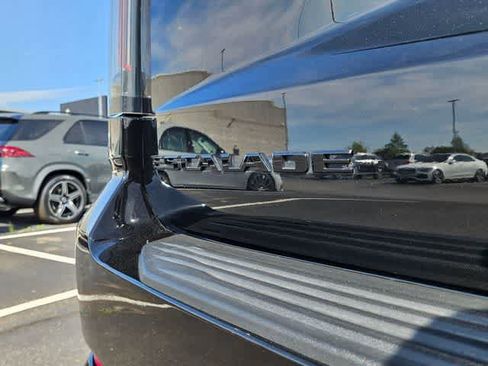 Used 2026 Cadillac Escalade V w/ LPO, ONYX Package AWD/4WD image 14