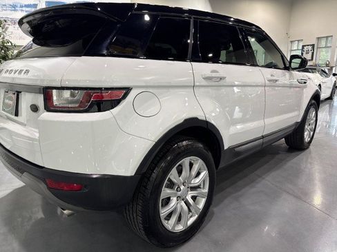 Used 2018 Land Rover Range Rover Evoque SE AWD/4WD image 37