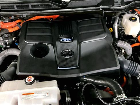 Used 2024 Toyota Tundra Limited image 32