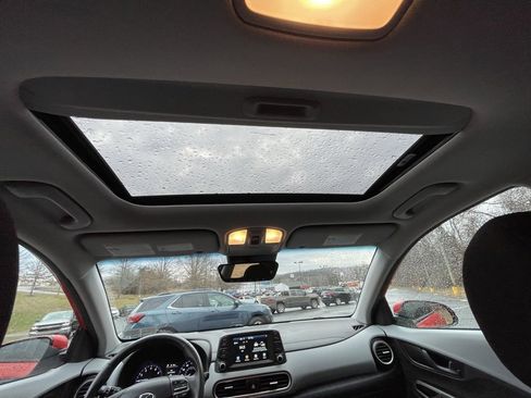 Used 2020 Hyundai Kona SEL Plus image 20