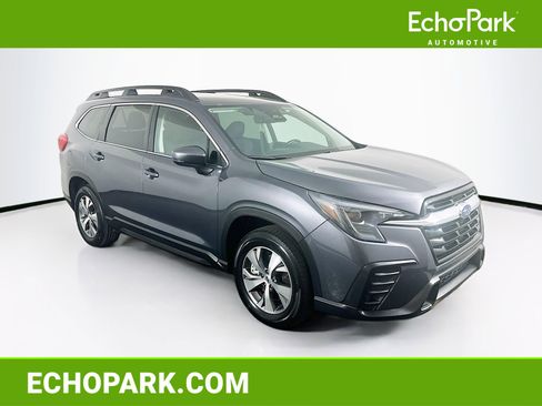 Used 2025 Subaru Ascent Premium image 1