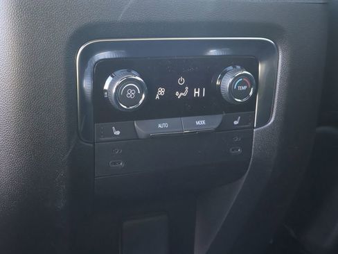 New 2026 Chevrolet Suburban RST image 40