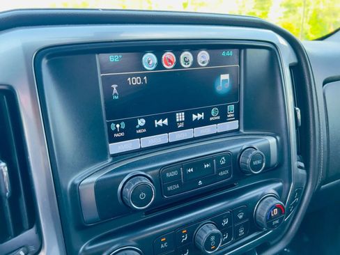 Used 2017 Chevrolet Silverado 1500 LTZ Z71 AWD/4WD image 32