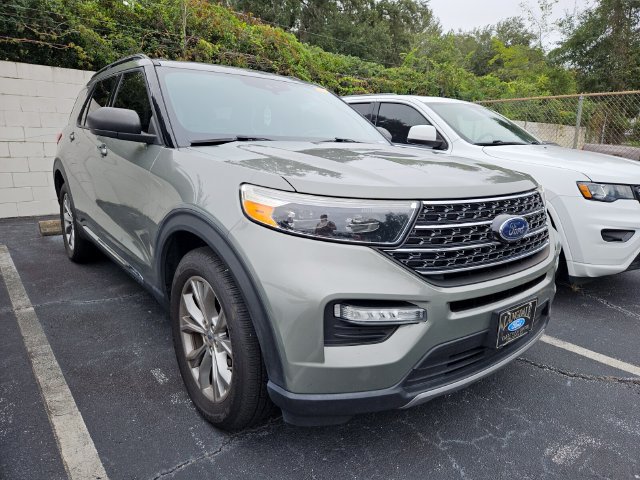 Used 2020 Ford Explorer XLT w/ Equipment Group 202A AWD/4WD image 5