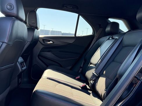 Used 2022 Chevrolet Equinox RS w/ LPO, Floor Liner Package image 17