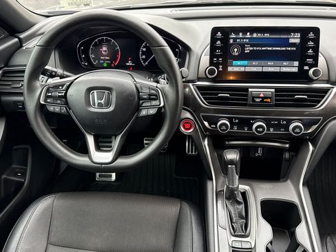 Used 2020 Honda Accord Sport image 17