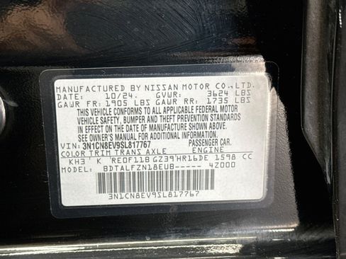Used 2025 Nissan Versa SV FWD image 12