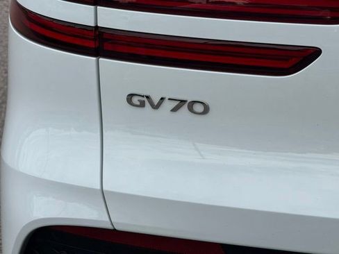 Certified 2024 Genesis GV70 3.5T Sport w/ Sport Advanced Package AWD/4WD image 9