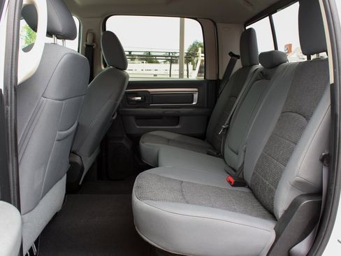 Used 2017 RAM 2500 Big Horn image 35