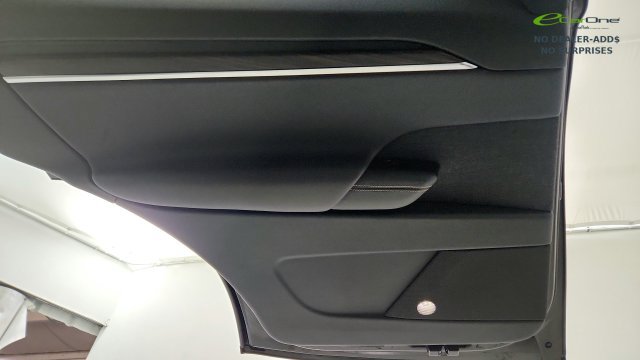 Used 2024 Tesla Model X AWD/4WD image 41