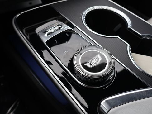 Used 2025 Cadillac Lyriq Luxury RWD image 61