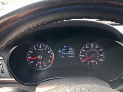 Used 2018 Kia Optima S w/ Panoramic Sunroof Package FWD image 9