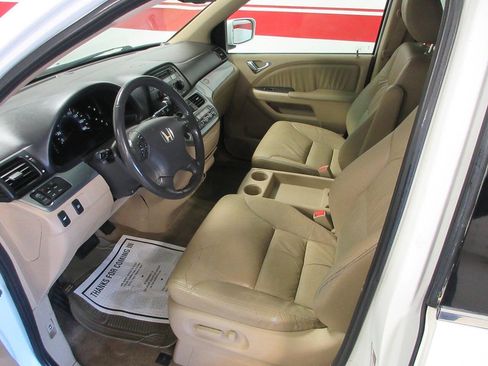 Used 2010 Honda Odyssey EX-L image 7