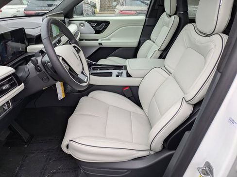 New 2026 Lincoln Aviator Black Label w/ Jet Appearance Package image 19