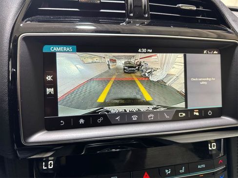Used 2020 Jaguar F-PACE Prestige AWD/4WD image 36