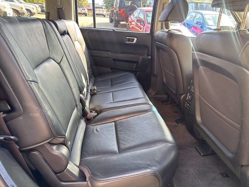 Used 2012 Honda Pilot Touring image 16