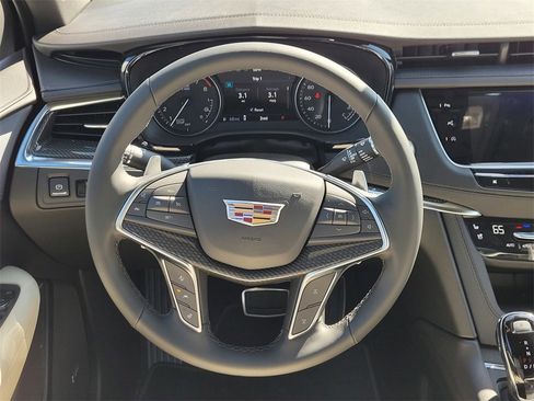 New 2025 Cadillac XT5 Sportv w/ Technology Package image 9
