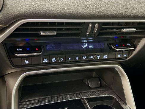 Used 2024 MAZDA CX-90 Plug-In Hybrid w/ Preferred AWD/4WD image 24