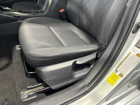 Used 2024 Toyota Corolla LE FWD image 30