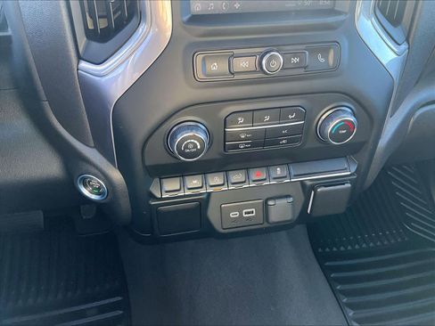 Used 2023 Chevrolet Silverado 1500 Custom image 27